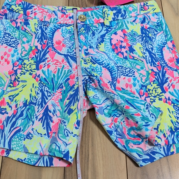 NWT! Lilly Pulitzer Bay Ave Shorts Multi Mermaids Cove Size 2 - Picture 10 of 14